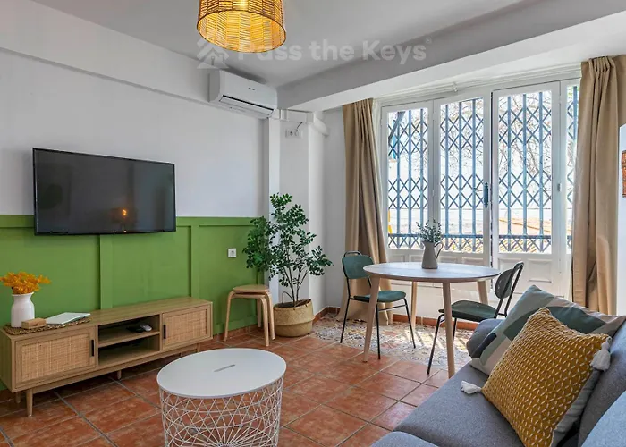 Pass The Keys Cozy Studio In Heart Of Nueva Andalucia