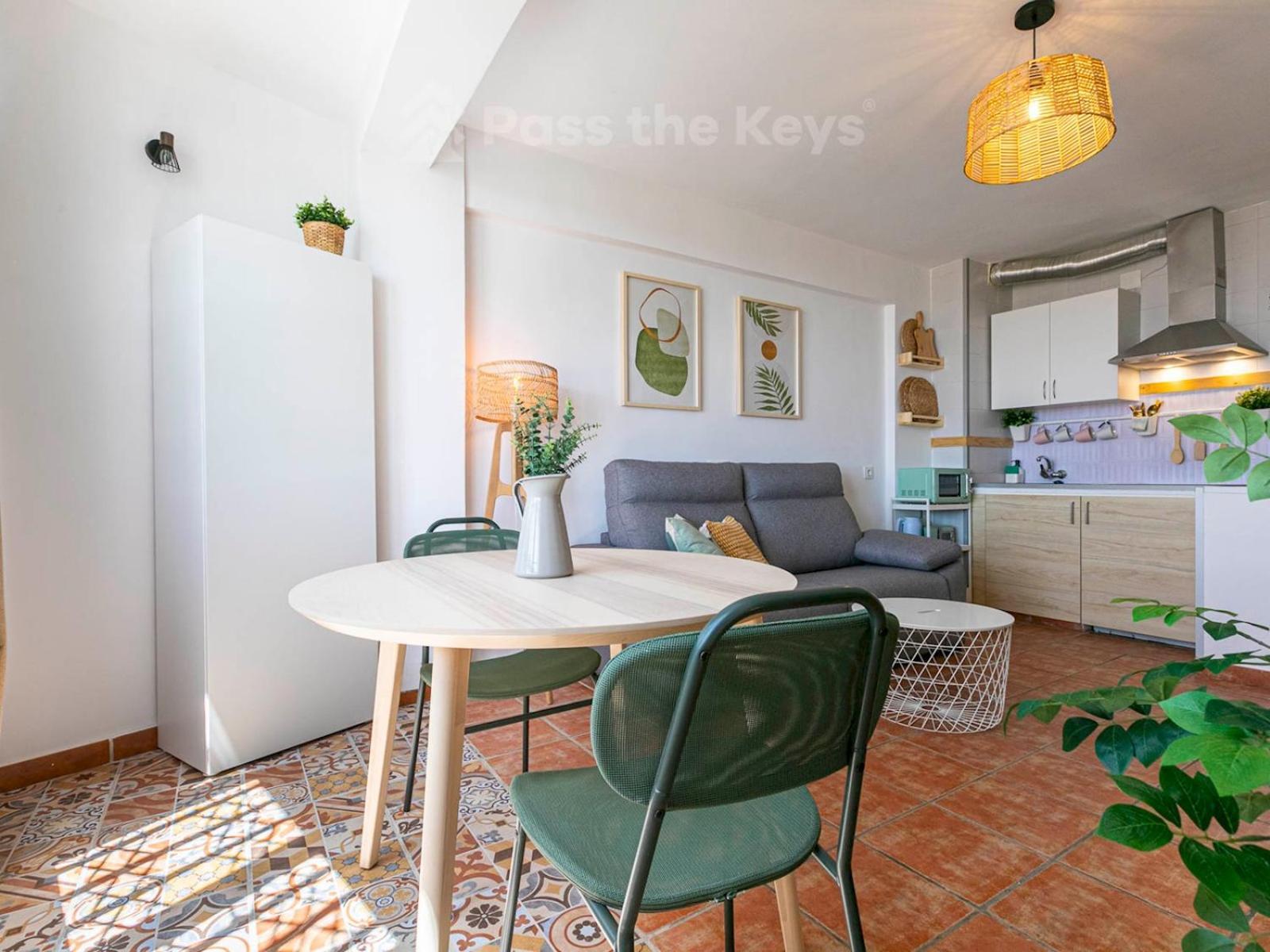 Pass The Keys Cozy In Heart Of Nueva Andalucia Apartamento *