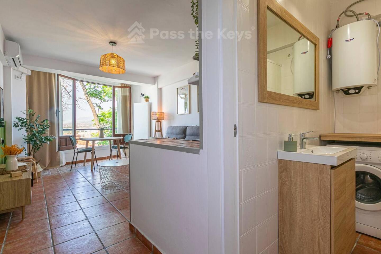 Pass The Keys Cozy In Heart Of Nueva Andalucia Appartement Marbella