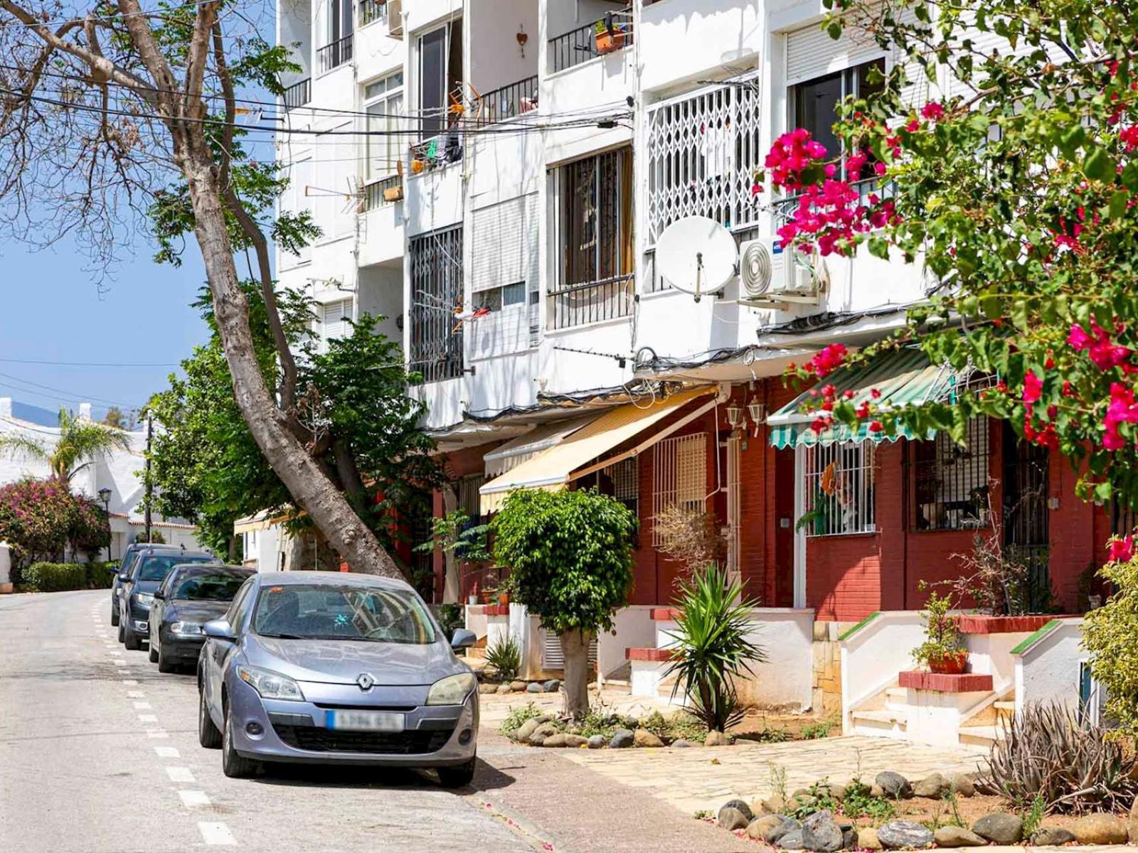 Apartamento Pass The Keys Cozy In Heart Of Nueva Andalucia *