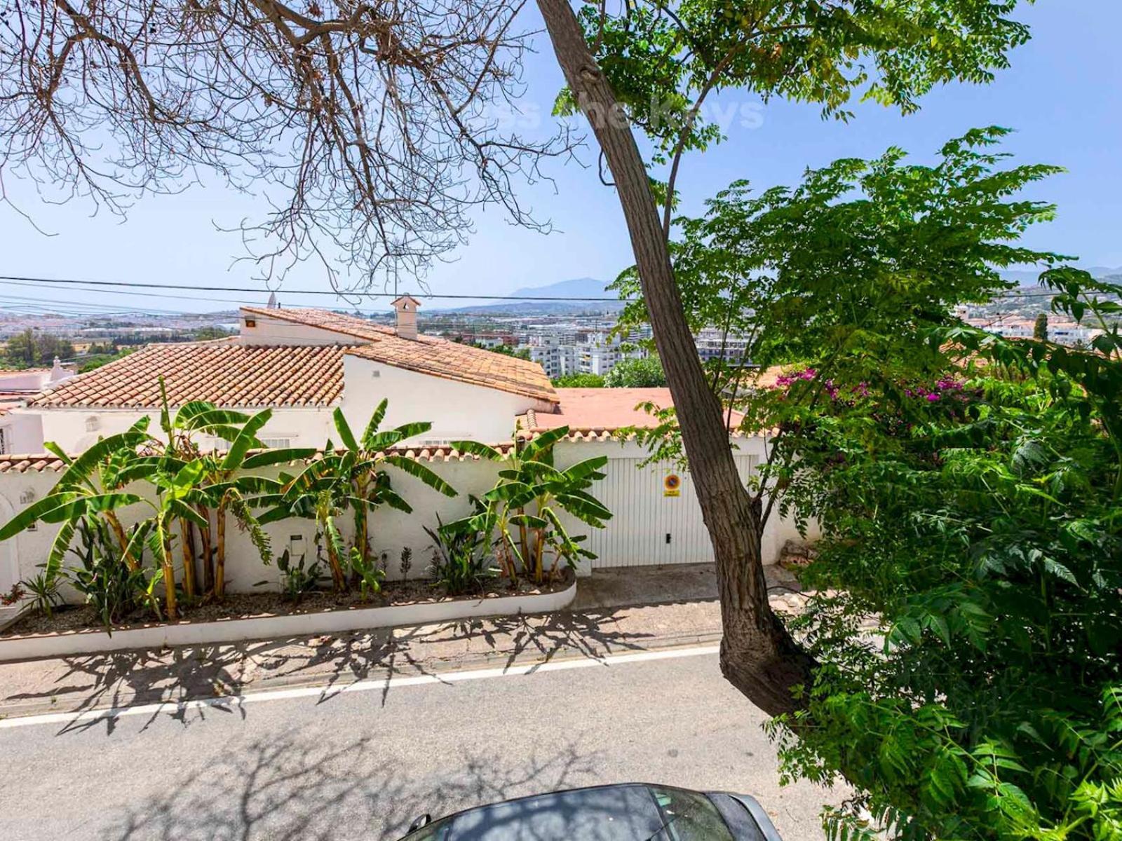 Pass The Keys Cozy In Heart Of Nueva Andalucia *